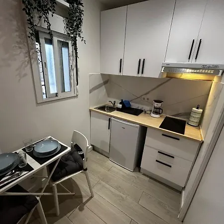 Hermoso Apartamento Estudio En El Centro De Madrid Exterior photo